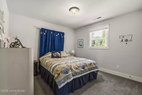 Bedroom - 99 Wren Ln, Bee Spring, KY 42207 photo 6 of 6