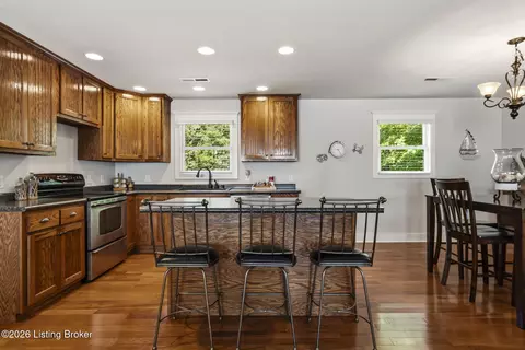 Kitchen - 99 Wren Ln, Bee Spring, KY 42207 photo 5 of 6