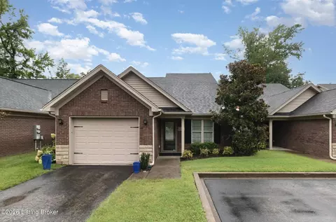 6601 Renate Rd, Louisville, KY 40291