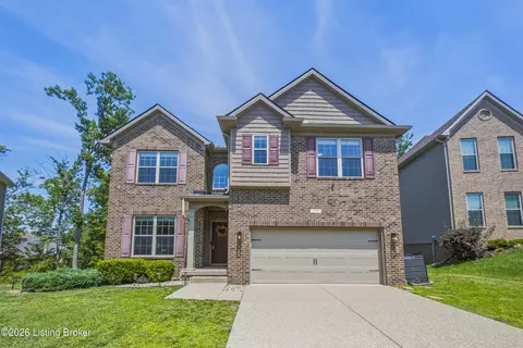 227 Belden Trl, Louisville, KY 40245