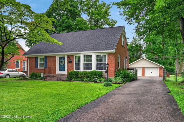 3745 Glenmeade Rd, Louisville, KY 40218