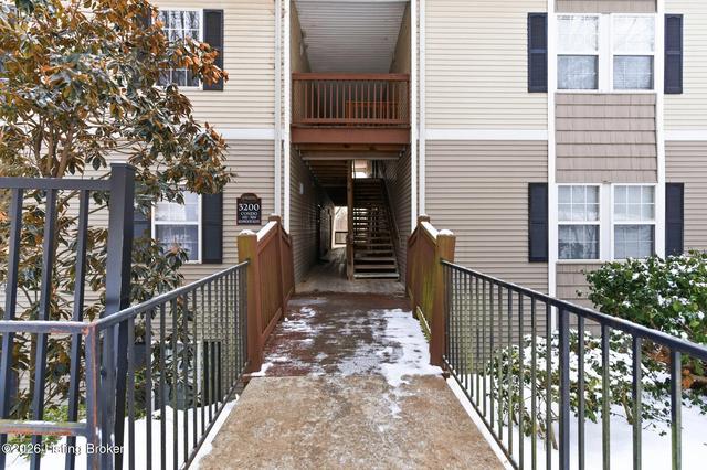 3200 Renwood Blvd, Louisville, KY 40214