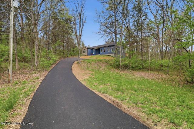 375 Wood Valley Ln, Louisville, KY 40299