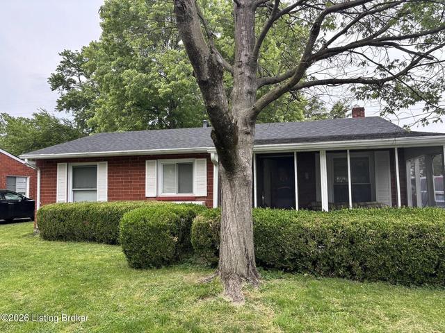 405 Mac Brae Rd, Louisville, KY 40214