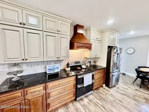 204 E Virginia Ave, Springfield, KY 40069 photo 10