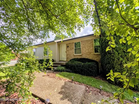 2003 Millgate Rd, Louisville, KY 40223
