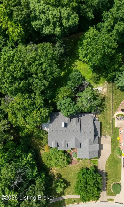 1502 Cowdrey Park Ln, Louisville, KY 40245
