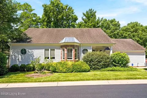 5403 Indian Woods Dr, Louisville, KY 40207