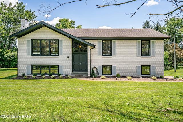 3516 Echo Valley Cir, La Grange, KY 40031
