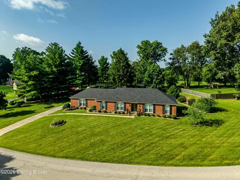 468 Oak Crest Dr, Shelbyville, KY 40065