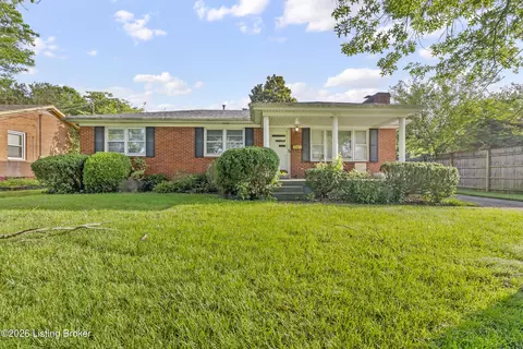 7013 Sun Valley Dr, Louisville, KY 40272