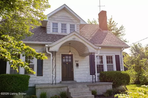 237 S Greensburg St, Hodgenville, KY 42748