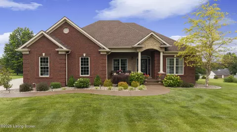 1360 Dale Ln, Fisherville, KY 40023