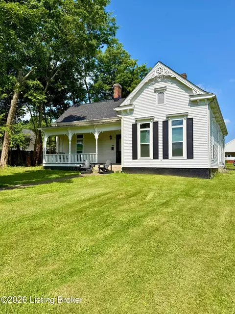 Exterior - 516 N Walnut St, Springfield, KY 40069 photo 2 of 15