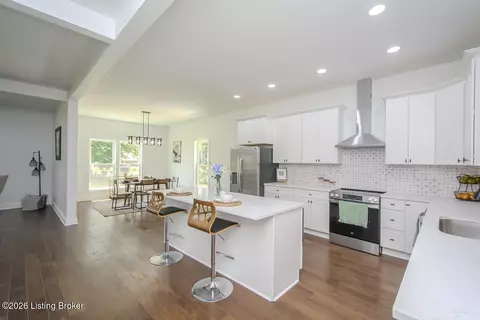 12901 Westport Rd, Louisville, KY 40245