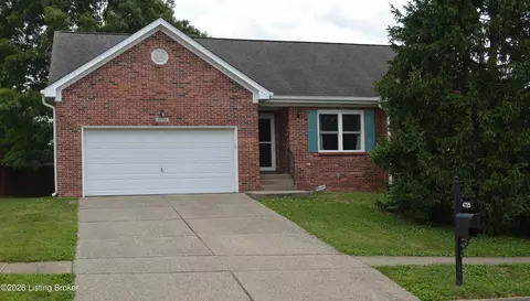 4725 Wooded Oak Cir, Louisville, KY 40245