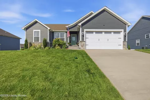 5408 Catalina Trl, Sellersburg, IN 47172