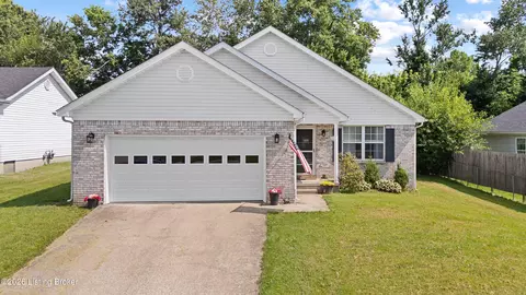 300 Secretariat Dr, Lawrenceburg, KY 40342