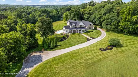 2724 Barrickmen Ln, Goshen, KY 40026