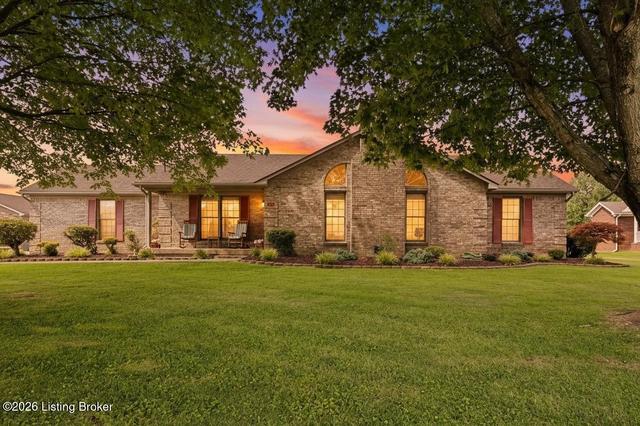 1018 Floyds Fork Rd, Shepherdsville, KY 40165