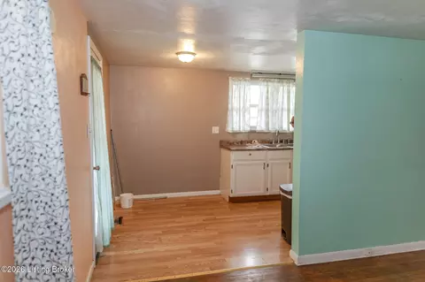 106 W 1st St, Hanover, IN 47243 photo 6