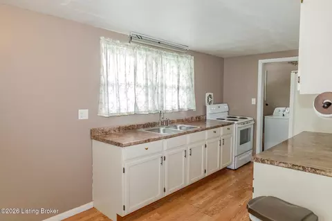 106 W 1st St, Hanover, IN 47243 photo 7