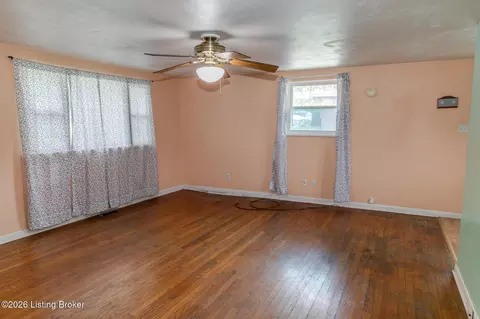 106 W 1st St, Hanover, IN 47243 photo 4