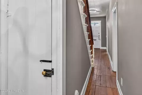 Entry Way - 712 E Main St, Madison, IN 47250 photo 7 of 9