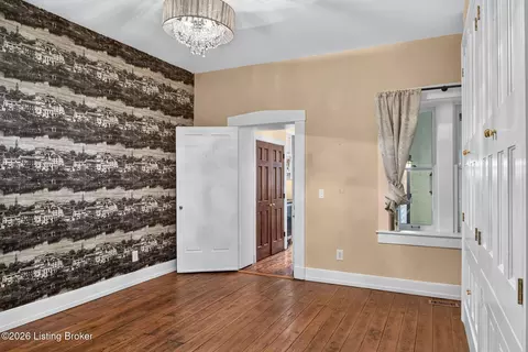 Bedroom - 712 E Main St, Madison, IN 47250 photo 2 of 3