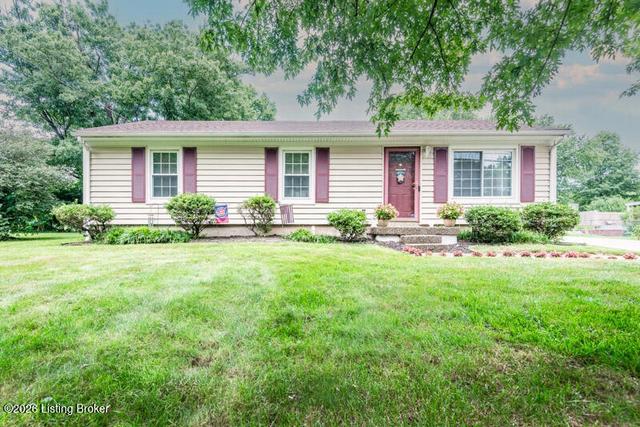 8911 Ash Ave, Pewee Valley, KY 40056