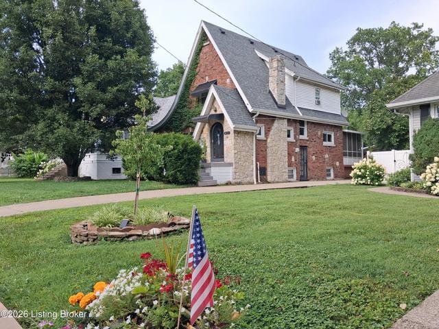 4511 Southcrest Dr, Louisville, KY 40215