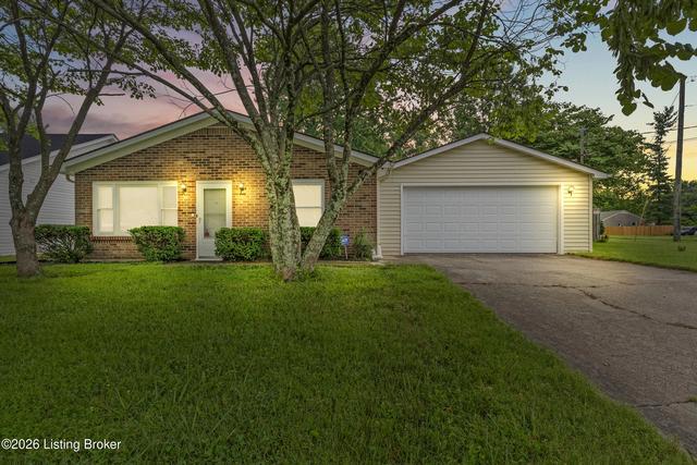 511 Old Harrods Creek Rd, Louisville, KY 40223