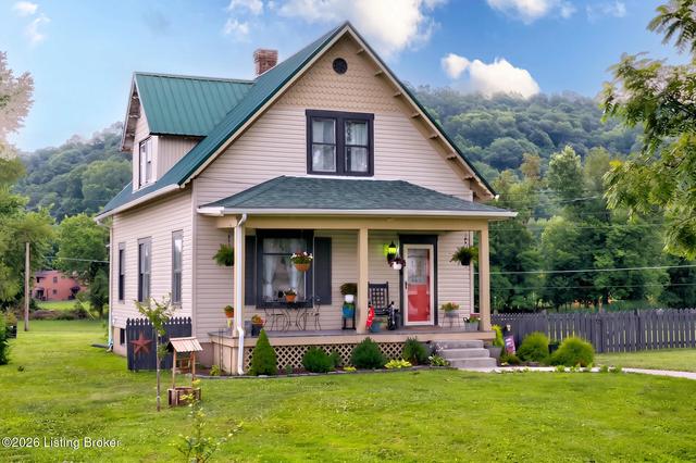 605 11th St, Carrollton, KY 41008