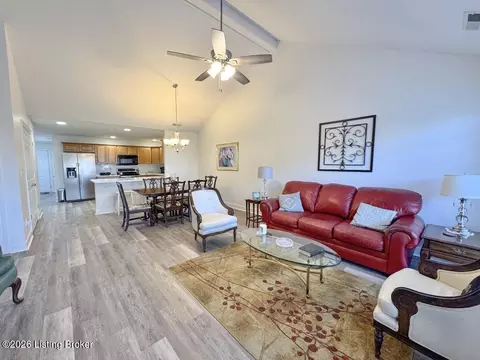 Living - 288 Cornell Ave, Mount Washington, KY 40047 photo 1 of 4
