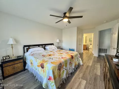 Bedroom - 288 Cornell Ave, Mount Washington, KY 40047 photo 2 of 5