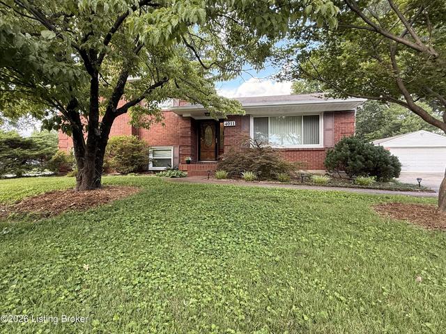 4011 Mamaroneck Rd, Louisville, KY 40218