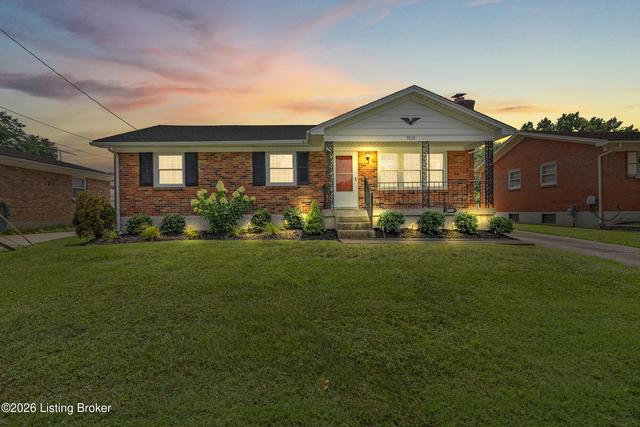 3820 Pinecroft Dr, Louisville, KY 40219