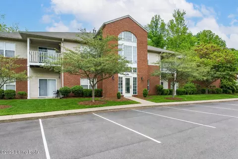 9210 Hawthorne Pointe Dr #103, Louisville, KY 40272