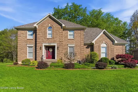 7203 Ben Franklin Ct, Louisville, KY 40214