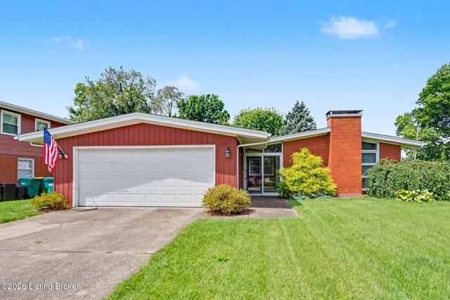 1202 Girard Dr, Louisville, KY 40222