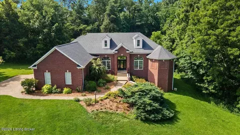 17106 Deer Crossing Trl, Louisville, KY 40023