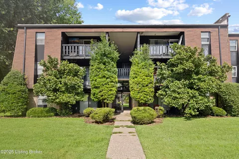 3508 Lodge Ln #123, Louisville, KY 40218