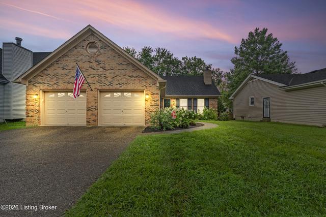 7814 Old Tree, Louisville, KY 40222