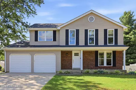 9300 Apple Orchard Pl, Crestwood, KY 40014