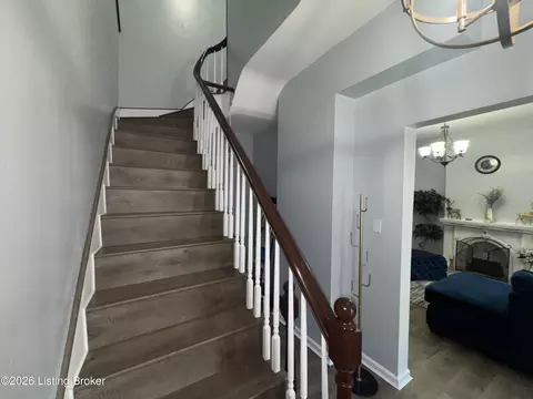 Entry Way - 505 E 16th St, Covington, KY 41014 photo 1 of 2