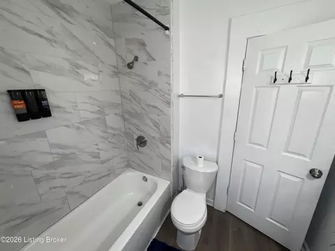 Bath - 505 E 16th St, Covington, KY 41014 photo 3 of 4