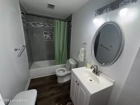 Bath - 505 E 16th St, Covington, KY 41014 photo 1 of 4