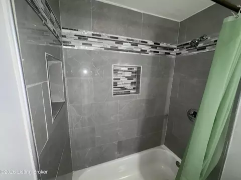 Bath - 505 E 16th St, Covington, KY 41014 photo 2 of 4
