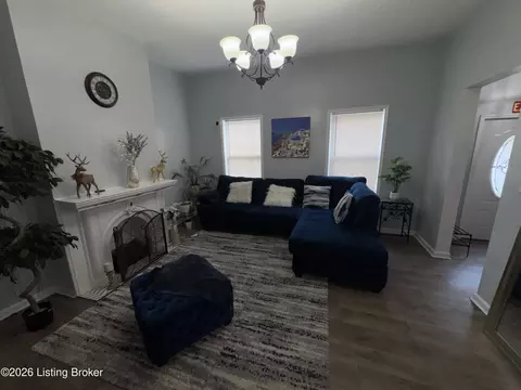 Living - 505 E 16th St, Covington, KY 41014 photo 3 of 3