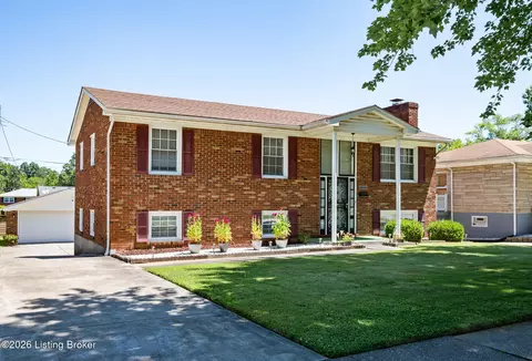1043 Cristland Rd, Louisville, KY 40214